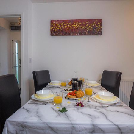 فيلا Modern 2 Bed House With Parking And Garden نوتينغهام المظهر الخارجي الصورة