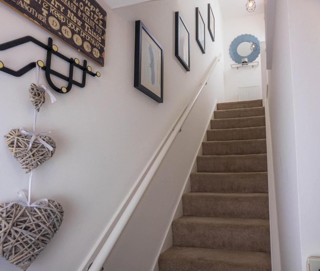 فيلا Modern 2 Bed House With Parking And Garden نوتينغهام المظهر الخارجي الصورة